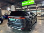 Kia Carnival-5