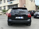 Porsche Cayenne-8
