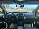 Toyota Prius-11