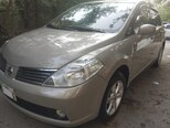 Nissan Tiida-5