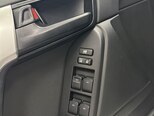 Toyota Land Cruiser Prado-30