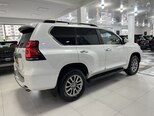 Toyota Land Cruiser Prado-4
