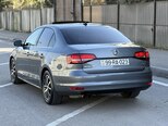 Volkswagen Jetta-9