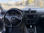 Volkswagen Jetta-10