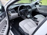 Hyundai Sonata-11