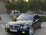 Mercedes E 280-1