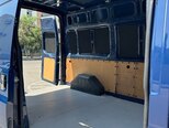 Ford Transit-9