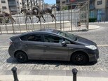 Toyota Prius-2