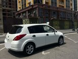 Nissan Tiida-4