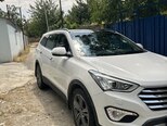 Hyundai Grand Santa Fe-3