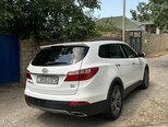 Hyundai Grand Santa Fe-4