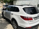 Hyundai Grand Santa Fe-6