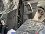 Toyota Land Cruiser Prado-5