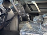 Toyota Land Cruiser Prado-4