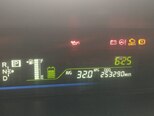 Toyota Prius V-7