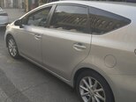 Toyota Prius V-3