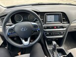 Hyundai Sonata-19