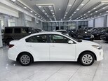 Kia Rio-4