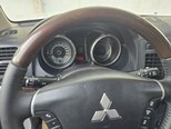 Mitsubishi Pajero-9