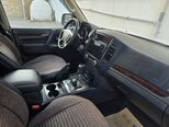 Mitsubishi Pajero-10