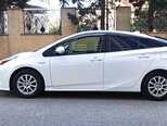 Toyota Prius-12