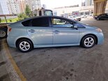 Toyota Prius-2
