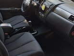 Nissan Tiida-13