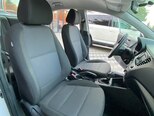 Hyundai Accent-10