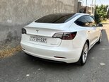 Tesla Model 3-4