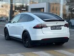 Tesla Model X-8
