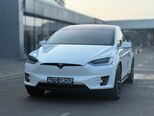 Tesla Model X-4