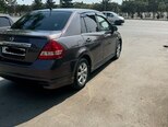 Nissan Tiida-9