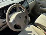 Nissan Tiida-12