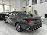 Hyundai Elantra-6