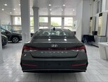 Hyundai Elantra-2