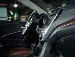 Hyundai Grand Santa Fe-25