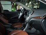 Hyundai Grand Santa Fe-24