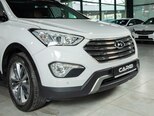 Hyundai Grand Santa Fe-4