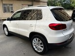 Volkswagen Tiguan-5