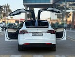 Tesla Model X-20