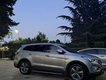 Hyundai Grand Santa Fe-5