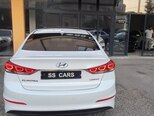 Hyundai Elantra-19