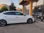Hyundai Elantra-18