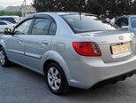 Kia Pride-9