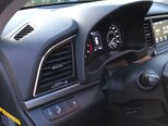 Hyundai Elantra-12