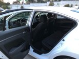 Hyundai Elantra-17