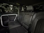 Land Rover Defender-10