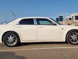Chrysler 300C-3