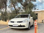 Nissan Tiida-1