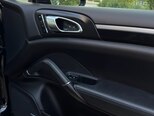 Porsche Cayenne-8